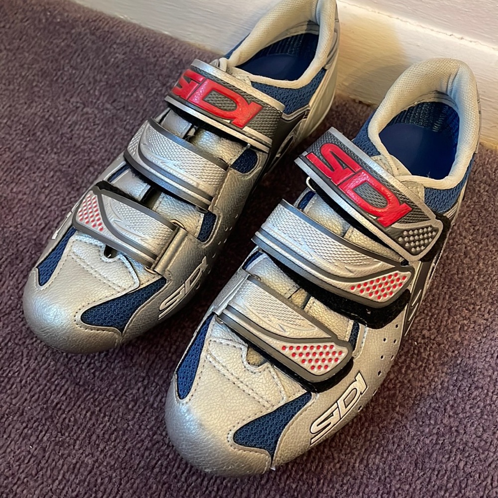 SIDI Cycling Shoes, Indoor outdoor Sliver SIDI, With Cleats, Size 38 W